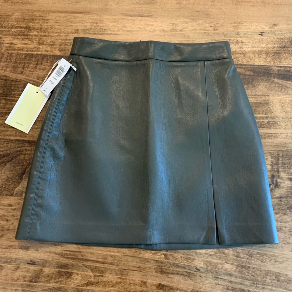 Wilfred Vegan Leather Skirt